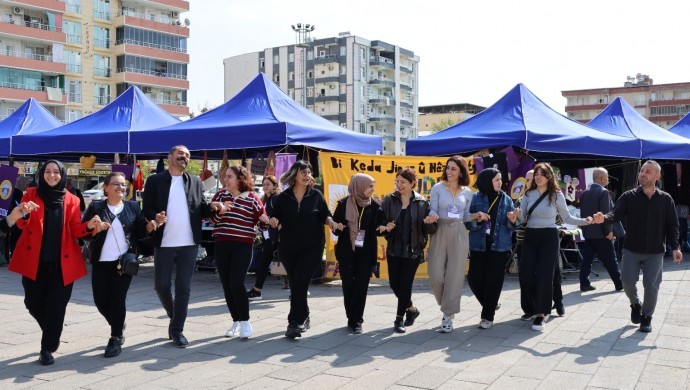 Silvan’da Kadın Emeği ve Dayanışması Buluşması Büyük İlgiyle Başladı