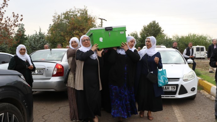 Barış Annesi Hatun Aslan Diyarbakır’da Son Yolculuğuna Uğurlandı