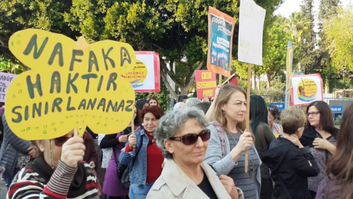 Nafaka Düzenlemesi Kadınları ‘Boşanmak ile Haklarından Vazgeçmek’ Arasına Sıkıştırıyor