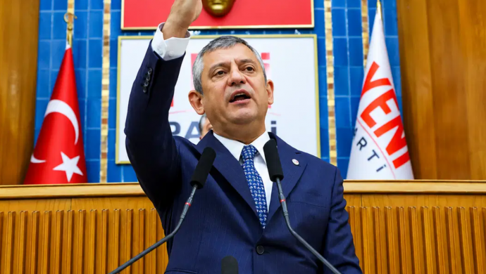 YENİ Parti Genel Başkanı Özel’den Erdoğan’a: Fon Soruşturmasının Tam Ortasındasın