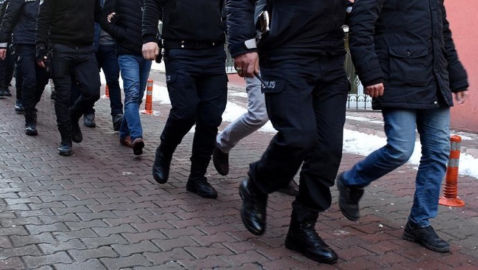 Bitlis Hizan’da Gerekçesiz Ev Baskını: Mahmut Üzen Gözaltında
