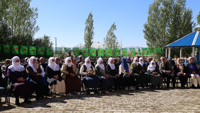 Karayazı’da Halktan Barış Süreci Vurgusu: ‘Devlet Adım Atmıyor’