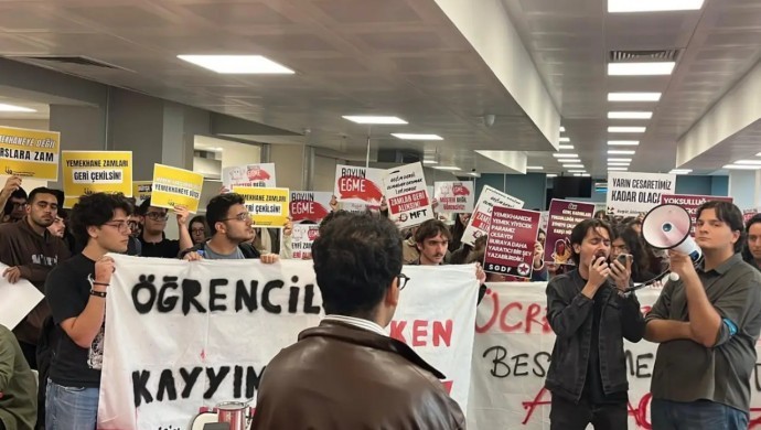 Boğaziçi Üniversitesi Öğrencilerinden Fahiş Yemekhane Zammına Tepki