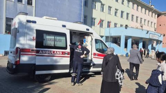 İstanbul Başakşehir’de Okul Saldırısı: Bir Öğrenci Hayatını Kaybetti