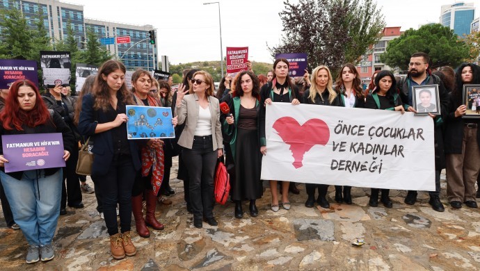 Hifa İkra Şengüler Davasında Skandal Beraat Kararı: Kadınlar ve Siyasiler Mücadeleyi Sahiplendi