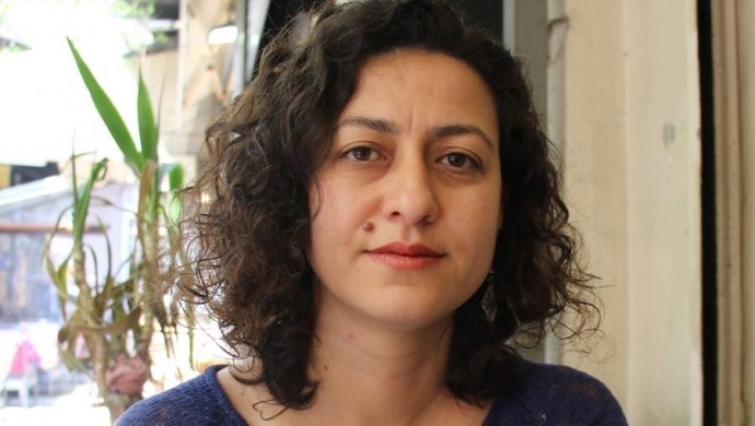 Gazeteci Derya Okatan, İfade Vermeden Tutuklanma Talebiyle Mahkemeye Sevk Edildi