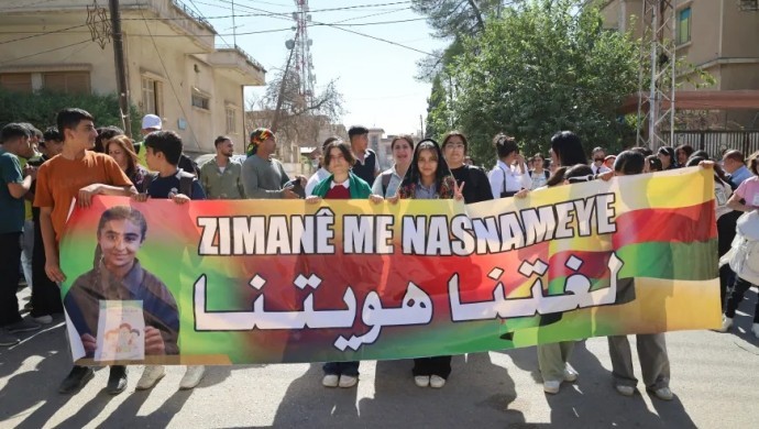 Rojava’da Anadil Eğitimi İçin Büyük Talep: 185 Binden Fazla Öğrenci Başvurdu