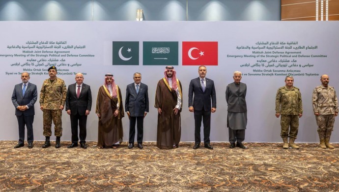 Mekke Ortak Savunma Anlaşması Komitesi Suudi Arabistan’a Askeri Konuşlandırma Kararı Aldı