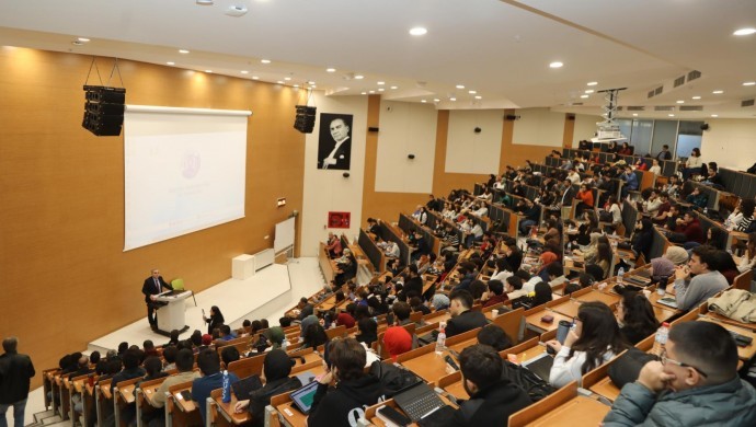 Öğrenim Bursu ve Kredisi Başvuruları Başladı: Son Tarih 16 Ekim