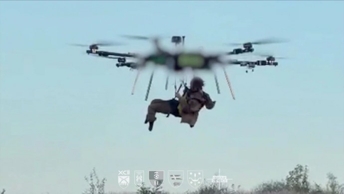 Ukrayna Ordusu’ndan Dünya Çapında Bir İlk: Cephe Hattından Drone ile Yaralı Tahliyesi