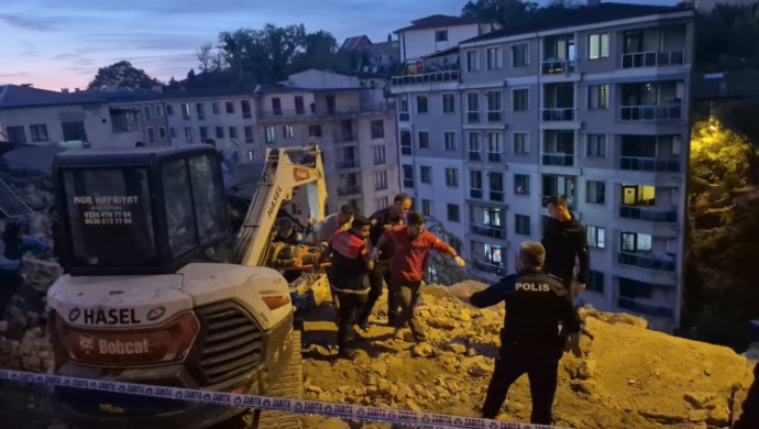 Zonguldak’ta Bina Çöktü: Bir Kişi Kurtarıldı, Bir Kişiye Ulaşma Çalışmaları Sürüyor