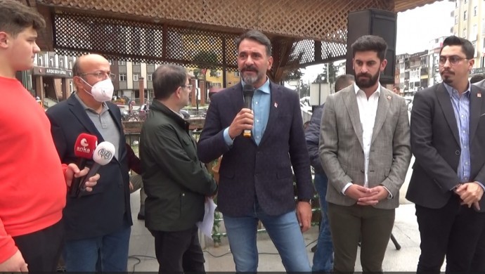 Rize’de İfade Özgürlüğü Kararı: Türküyle Yargılanan Başkana Beraat