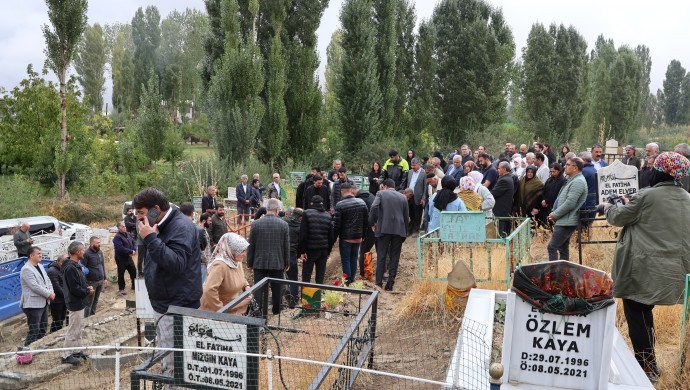 Van’da 9 Yıl Sonra Cenazesi Ailesine Teslim Edilen Elver Toprağa Verildi